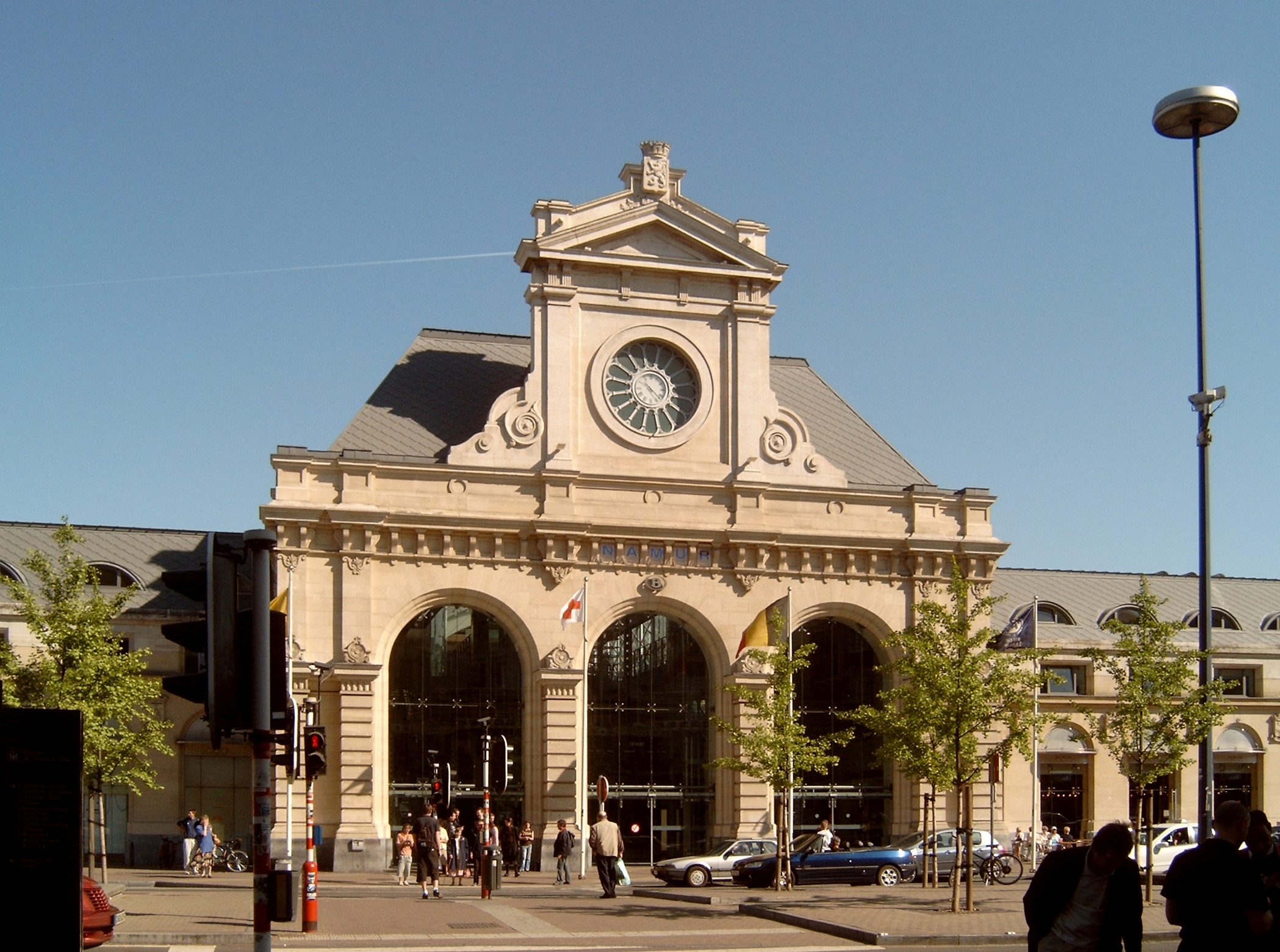 Photo de la façade antérieure de la gare de Namur